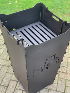 Feuerkorb Feuertonne Grillplatte Einheangeroste Holz