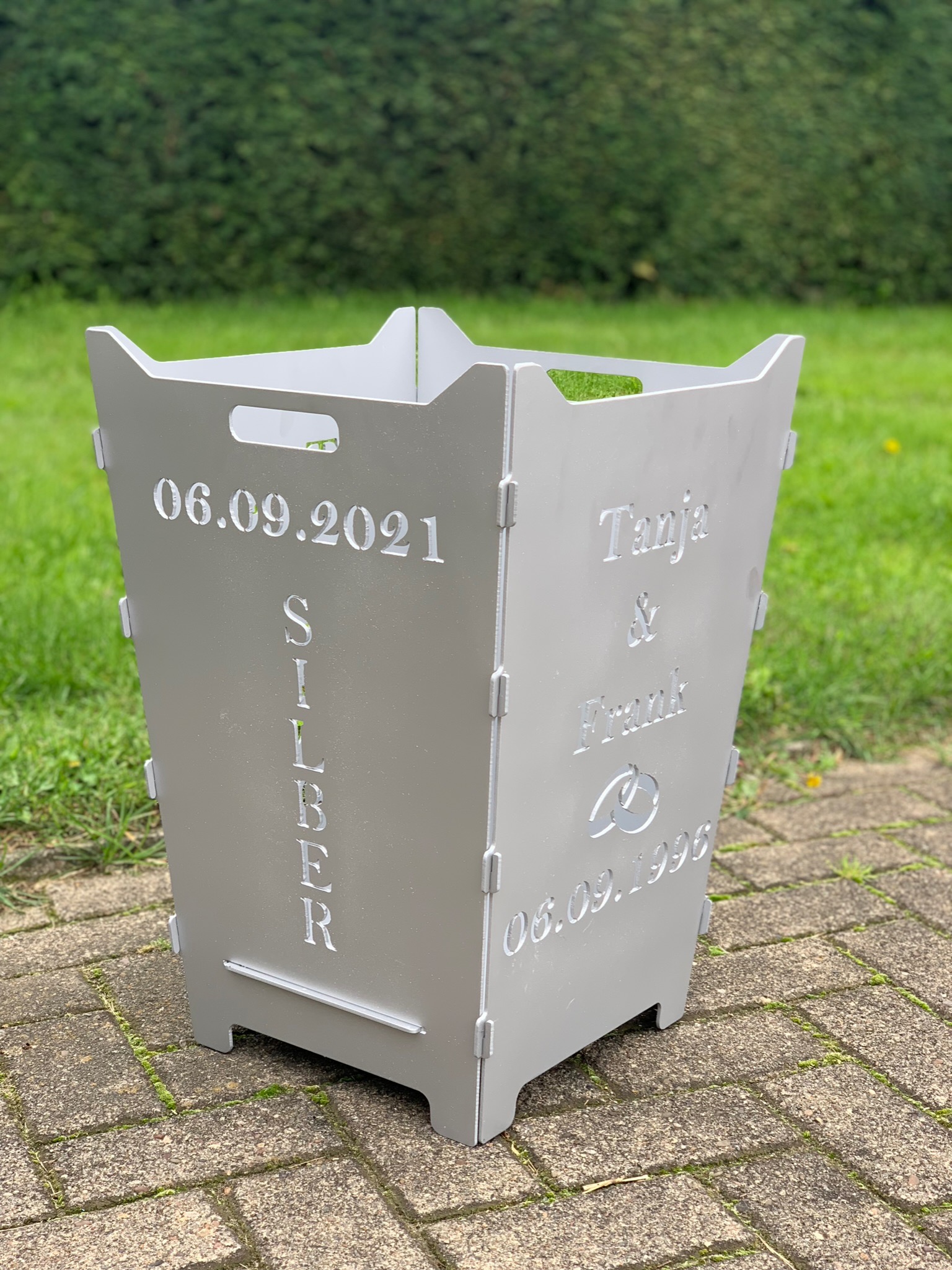 Feuerkorb Feuertonne Hochzeit Trauung Ehepaar Silberhochzet Ringe silber1