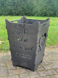 Feuerkorb Feuertonne Hochzeit Trauung Ehepaar altdeutsche Schrift Herz Ringe1