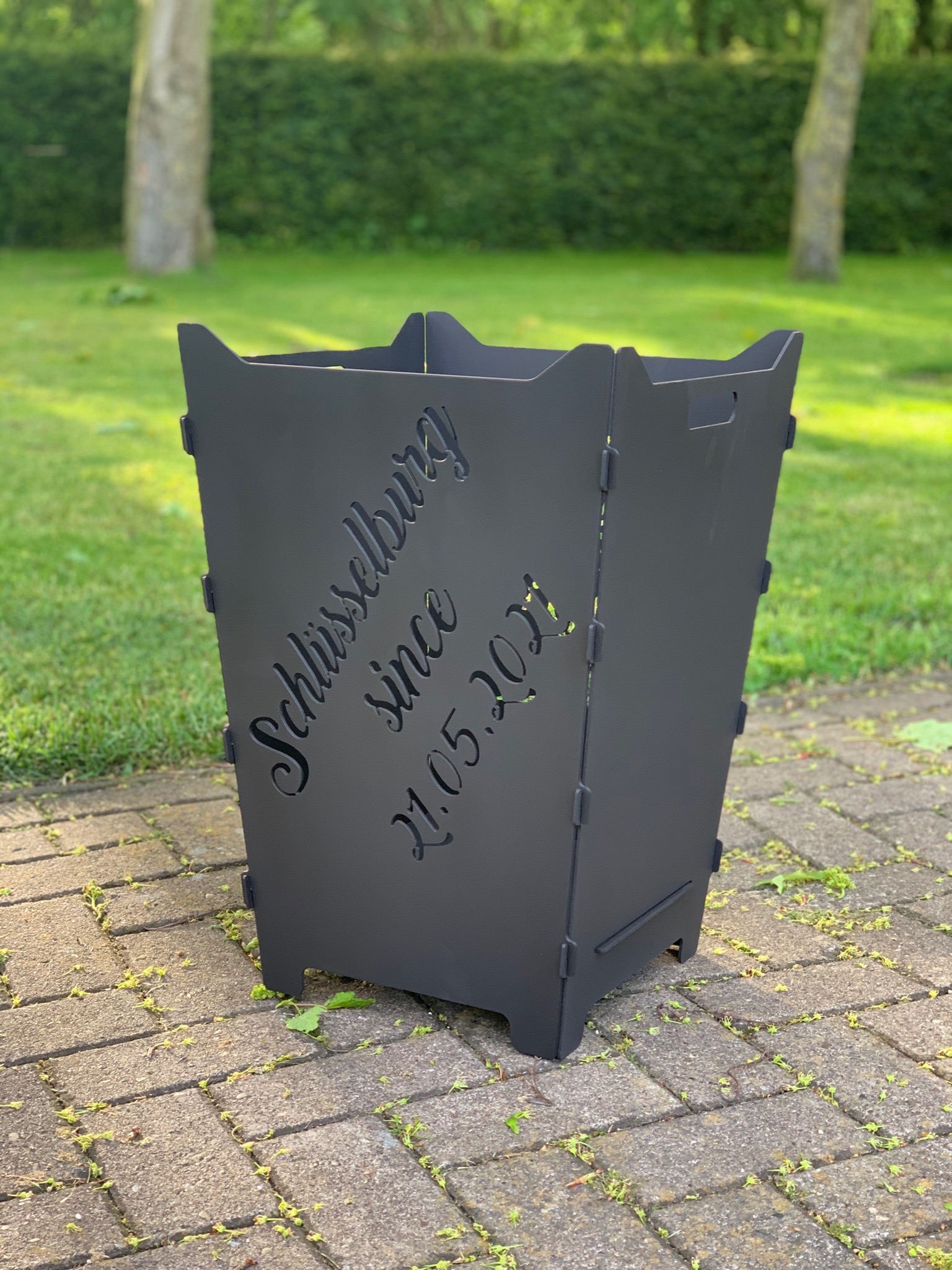 Feuerkorb Feuertonne Hochzeit Trauung Familinename since1