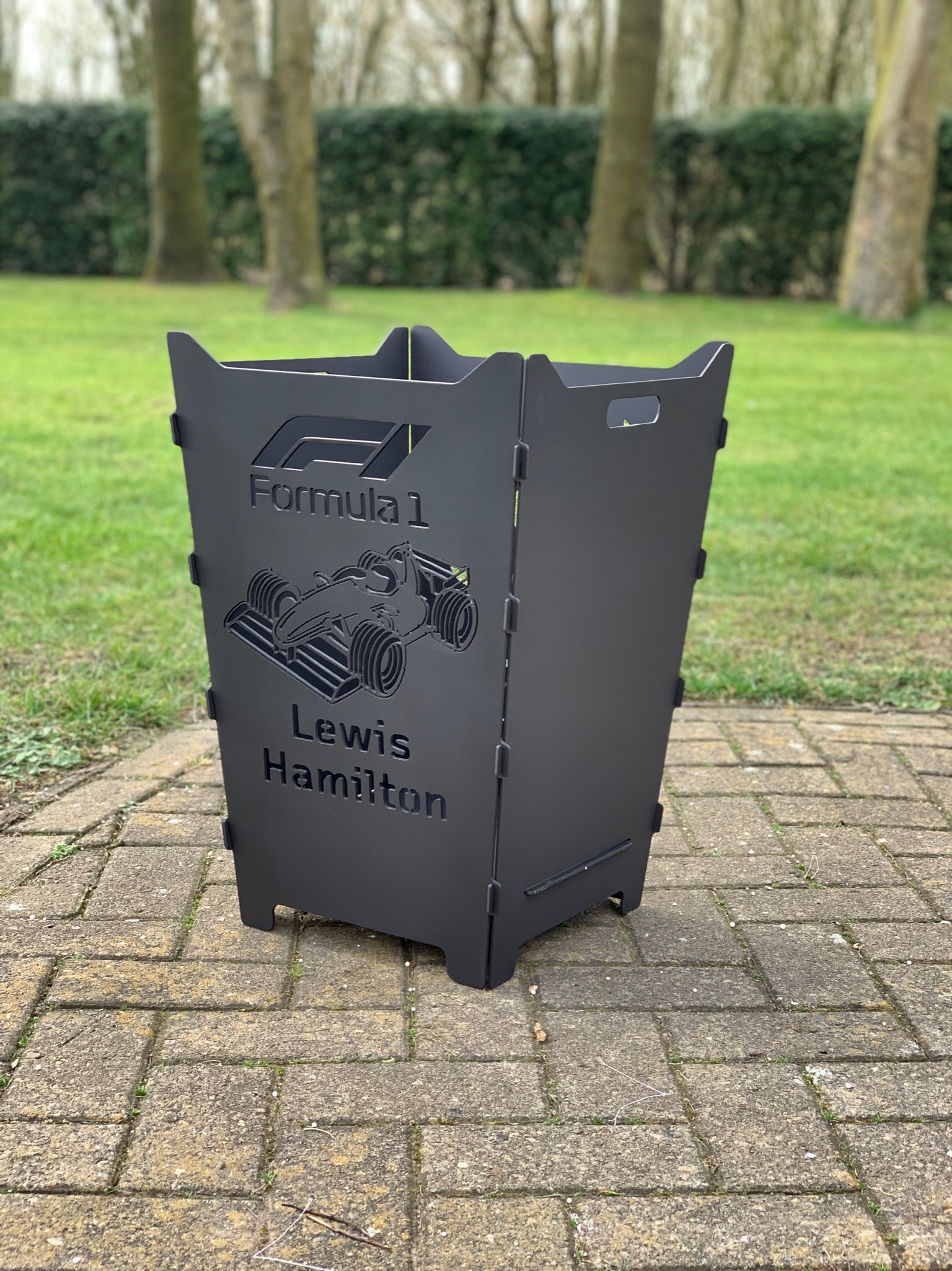 Feuerkorb Feuertonne Rennsport Formel Formula 1 Lewis Hamilton