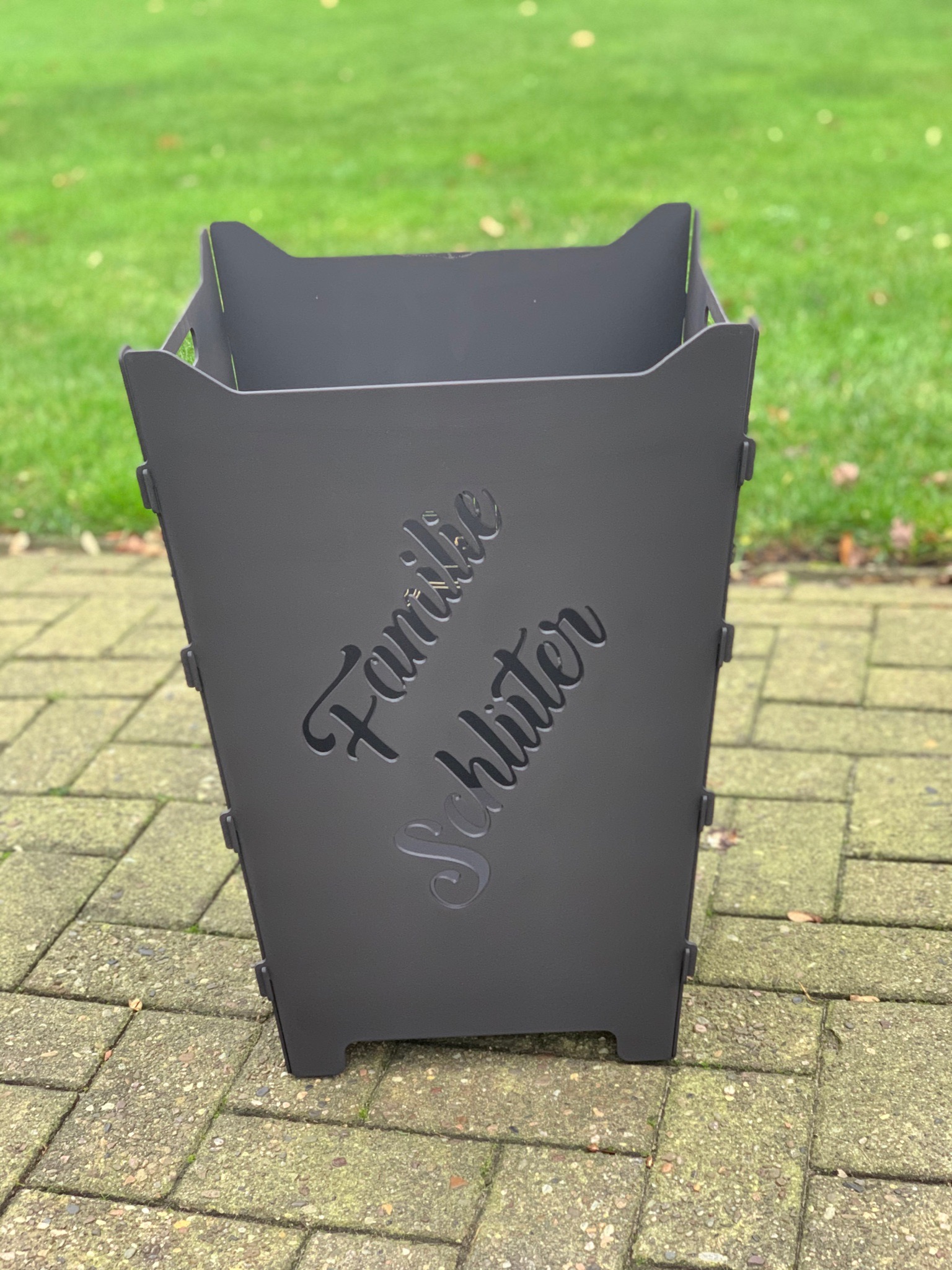 Feuerkorb Feuertonne Schreibschrift Familie