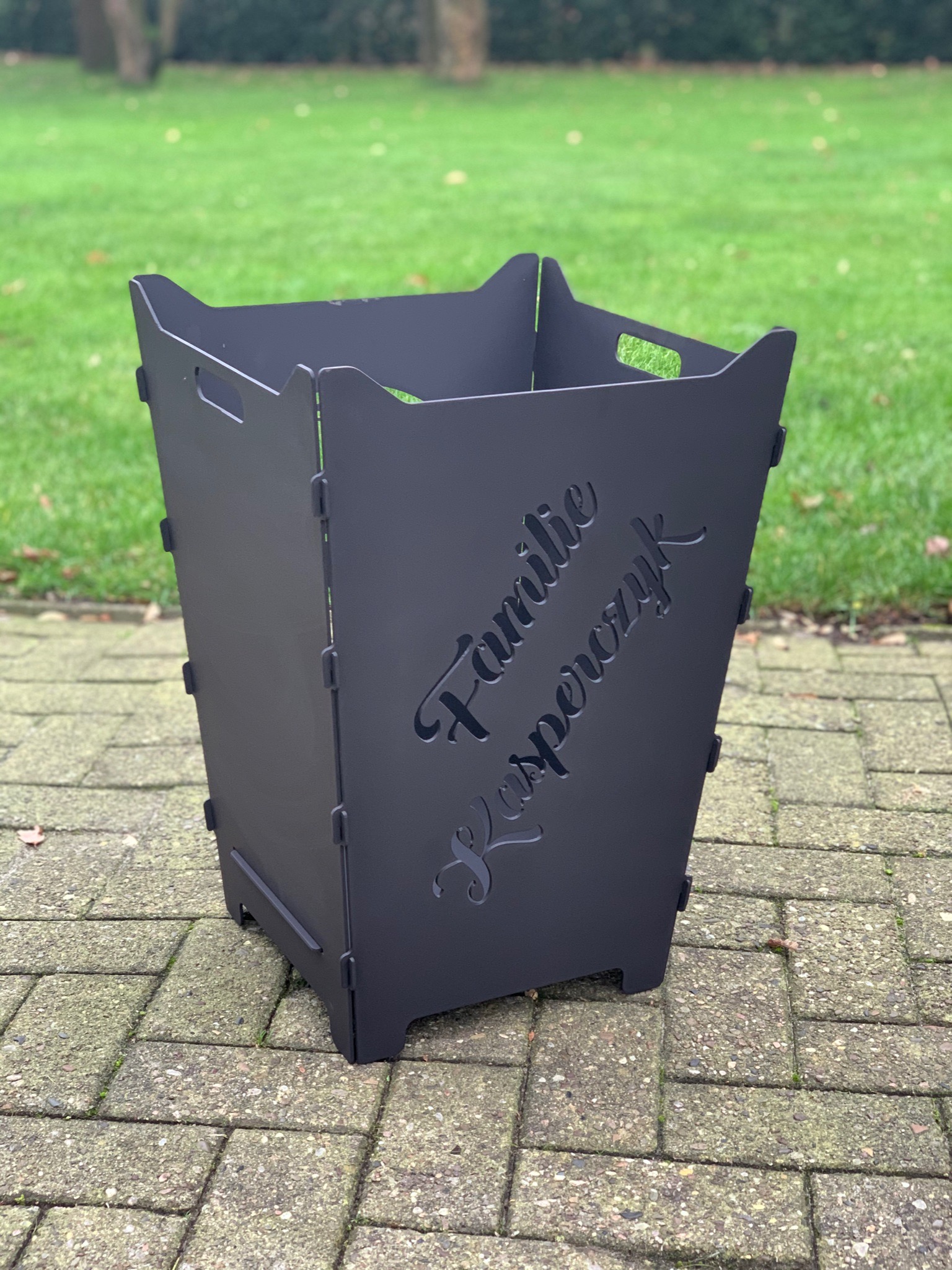 Feuerkorb Feuertonne Schreibschrift Familie1