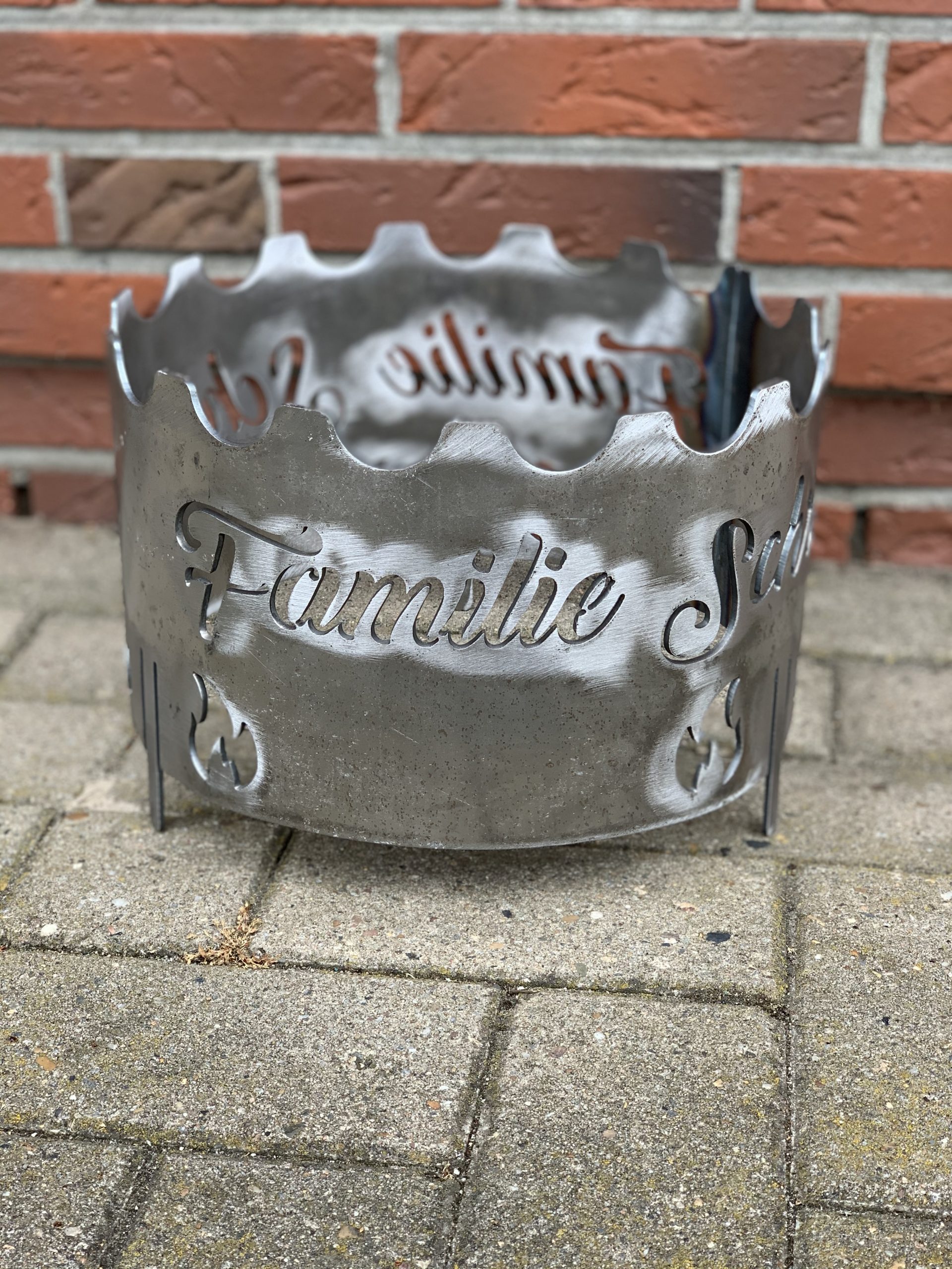 Feuerkorb Feuertonne Wokaufsatz Familie1