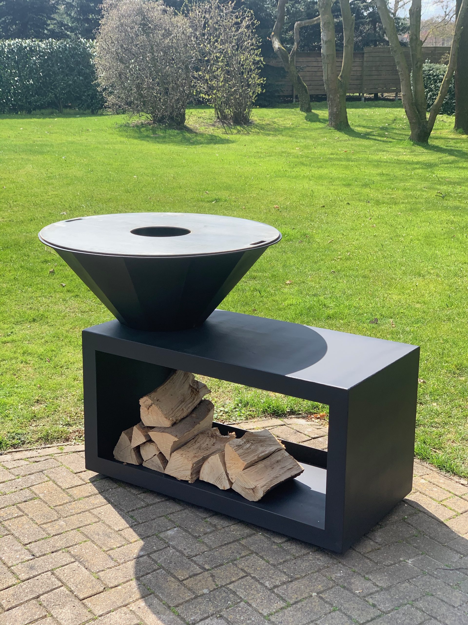 Feuertisch Feuerstelle Grillplatte Plancha3