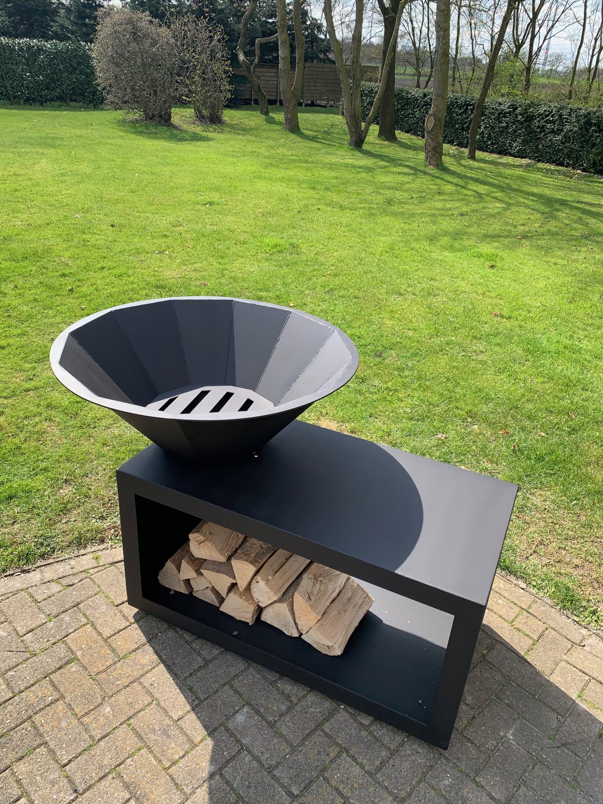 Feuertisch Feuerstelle Grillplatte Plancha4