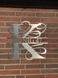 Monogramm Schriftzug Edelstahl Koenig