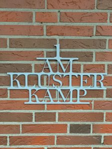 Schriftzug Edelstahl Hausnummer