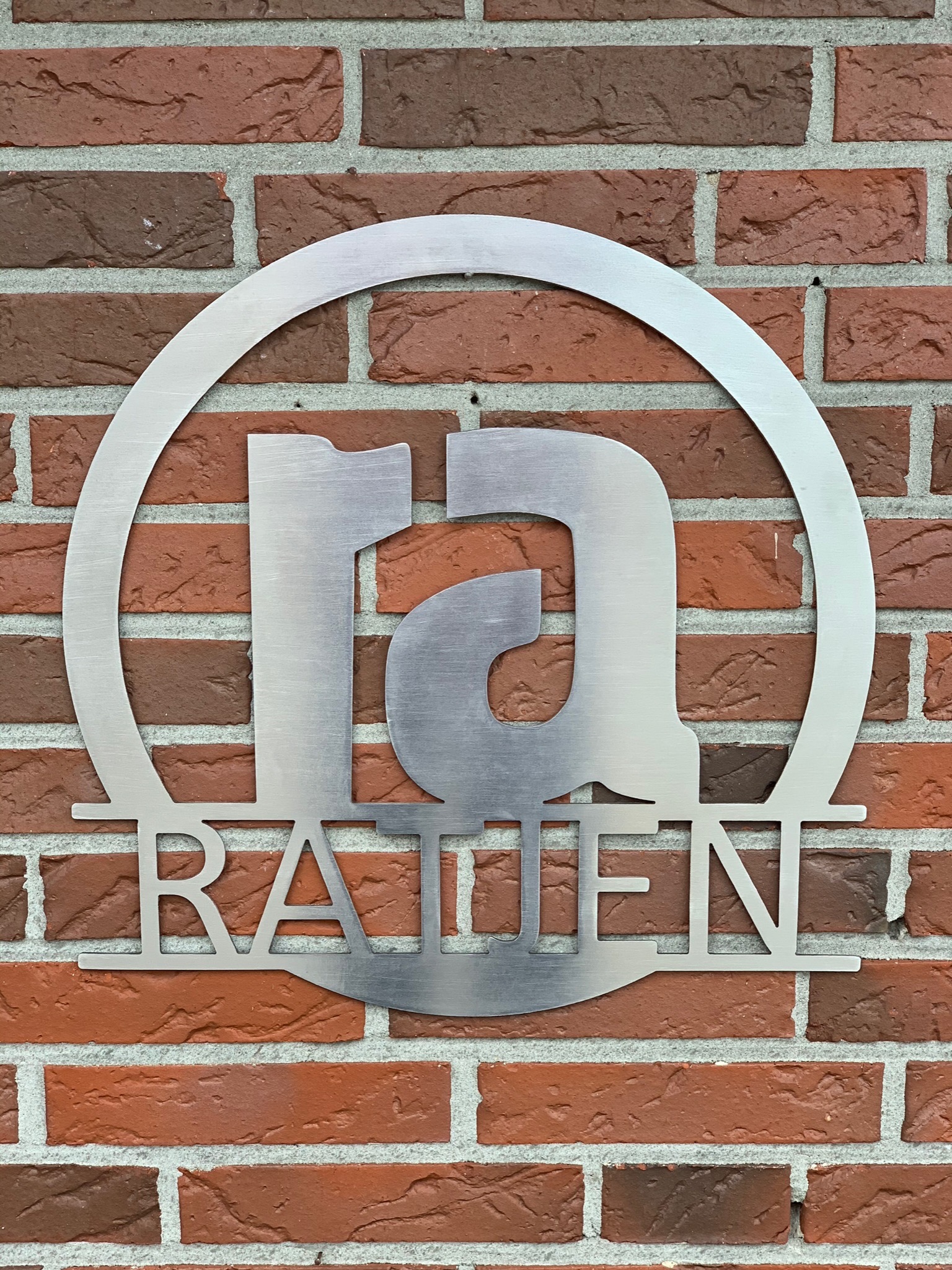 Schriftzug Edelstahl Ratien