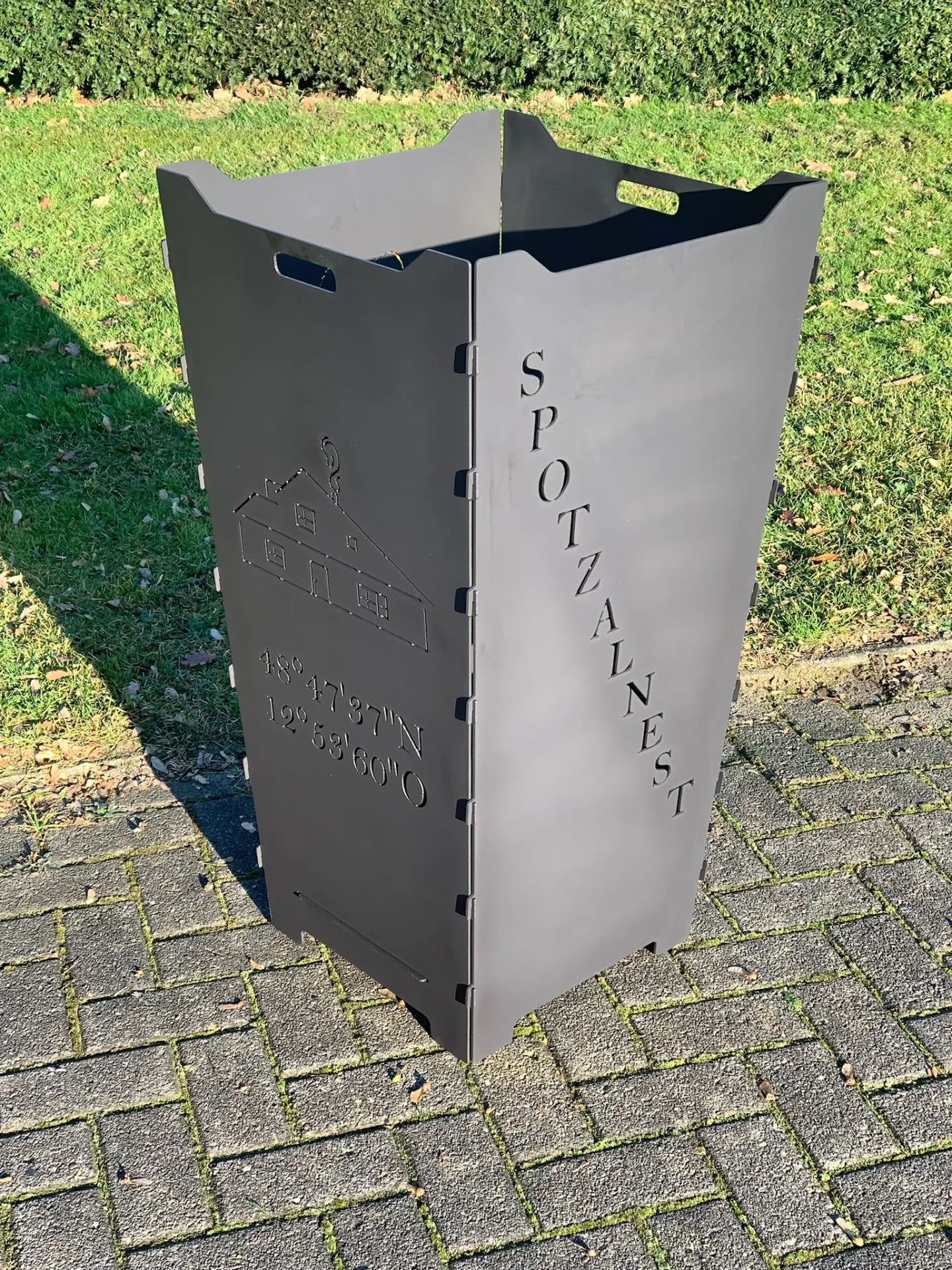 Feuerkorb-Feuertonne-Haus-Einzug-Familie-Geschenk