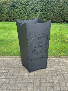 Feuerkorb-Feuertonne-Hochzeit-Paar-Herz-gepunktet