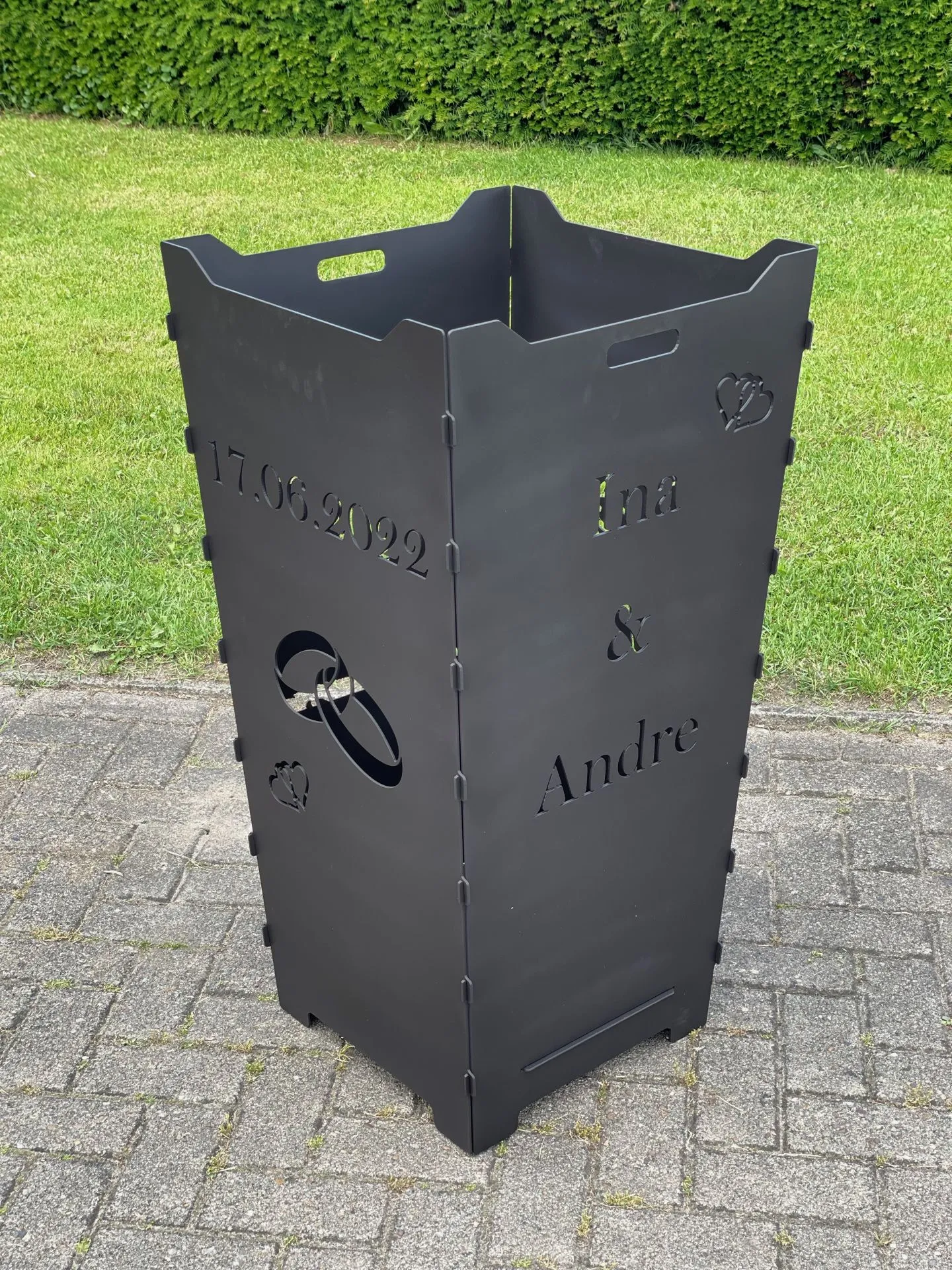 Feuerkorb-Feuertonne-Hochzeit-Ringe-Namen