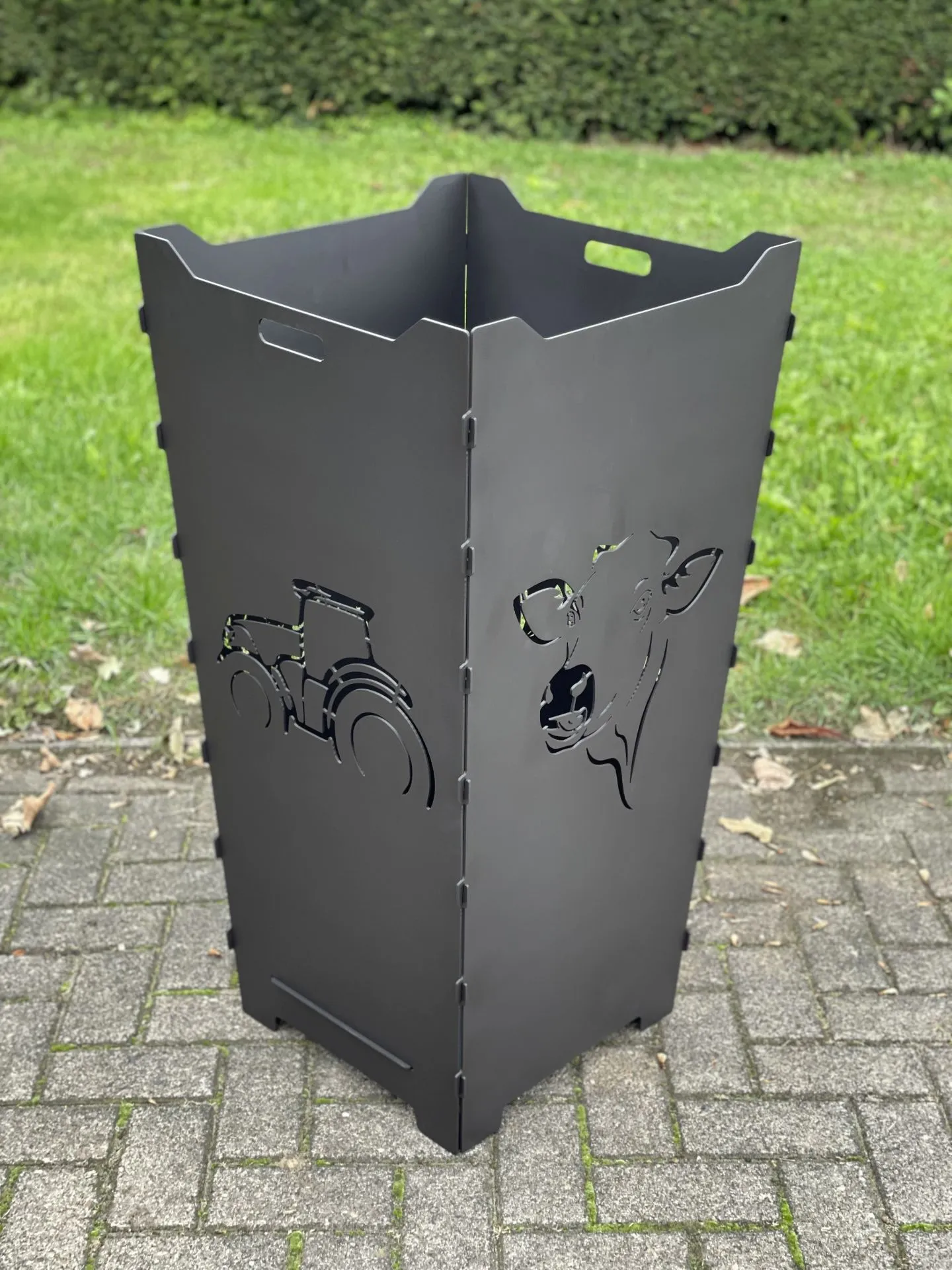 Feuerkorb-Feuertonne-Kuh-Bulle-Rind-Trecker-Landwirtschaft