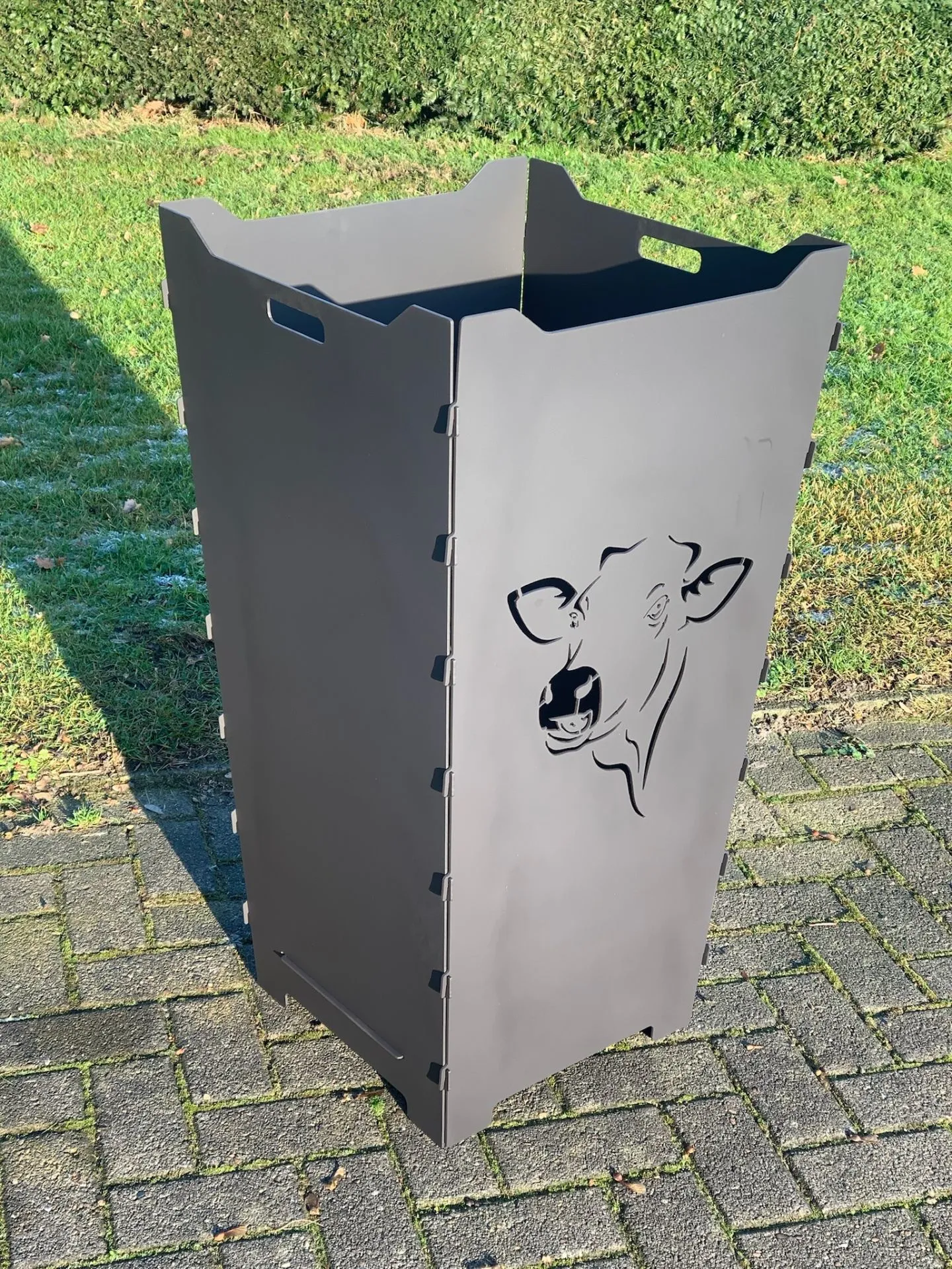 Feuerkorb-Feuertonne-Kuh-Rind-Bulle