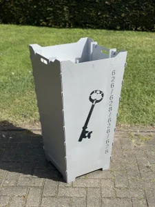 Feuerkorb-Feuertonne-Schluessel-silber