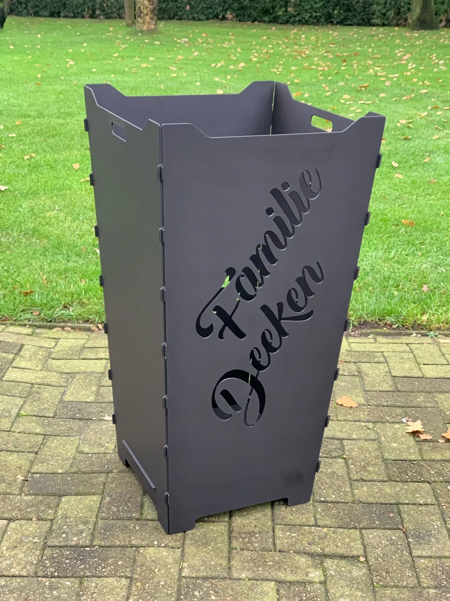 Feuerkorb-Feuertonne-Schreibschrift-Deeken-Familie1