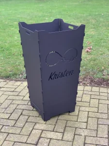 Feuerkorb-Feuertonne-Schreibschrift-Unendlichkeitszeichen-Familie-Kristen