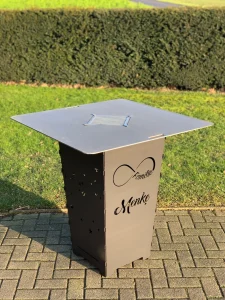 Feuerkorb-Feuertonne-Schreibschrift-Unendlichkeitszeichen-Familie-Sternbild-Plancha1