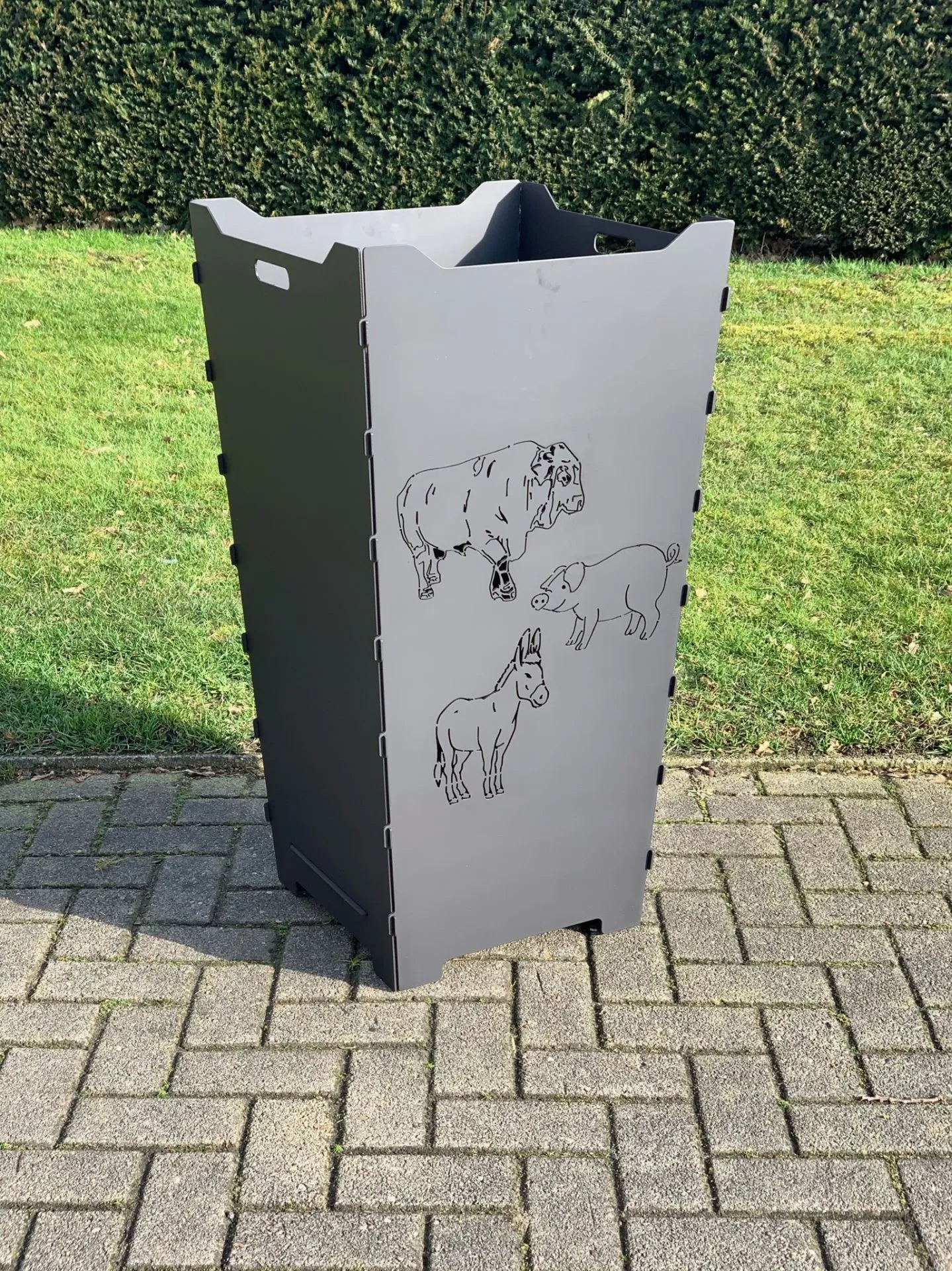 Feuerkorb-Feuertonne-Schwein-Kuh-Rind-Esel