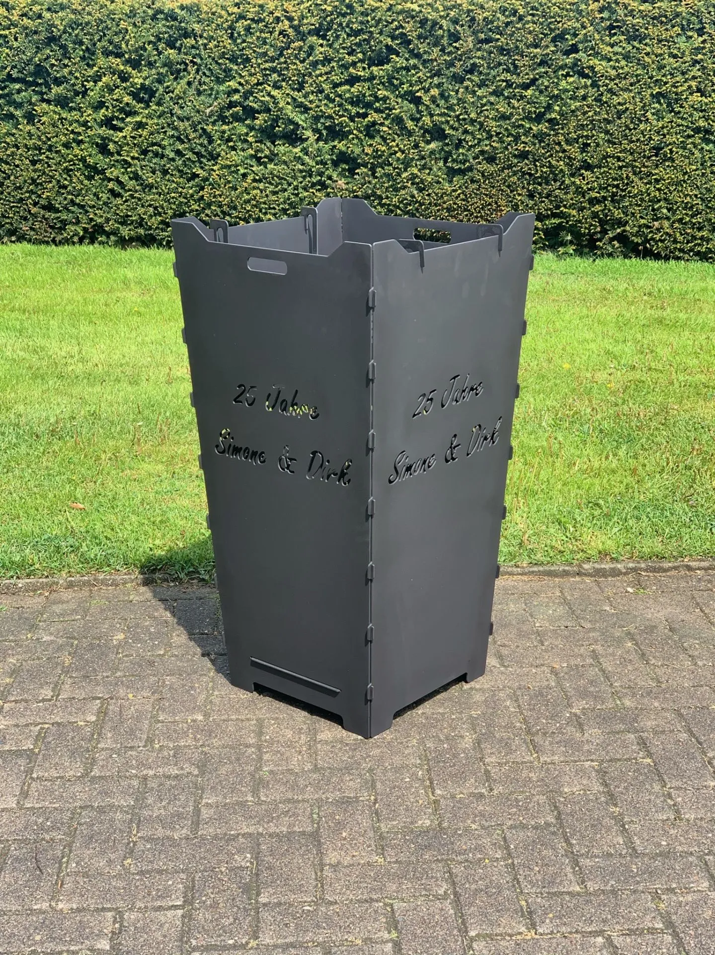 Feuerkorb-Feuertonne-Silberhochzeit-Vornamen-Geschenk