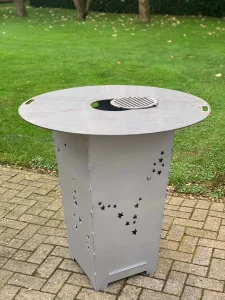 Feuerkorb-Feuertonne-Sternbilder-silber-Grillplatte-Plancha