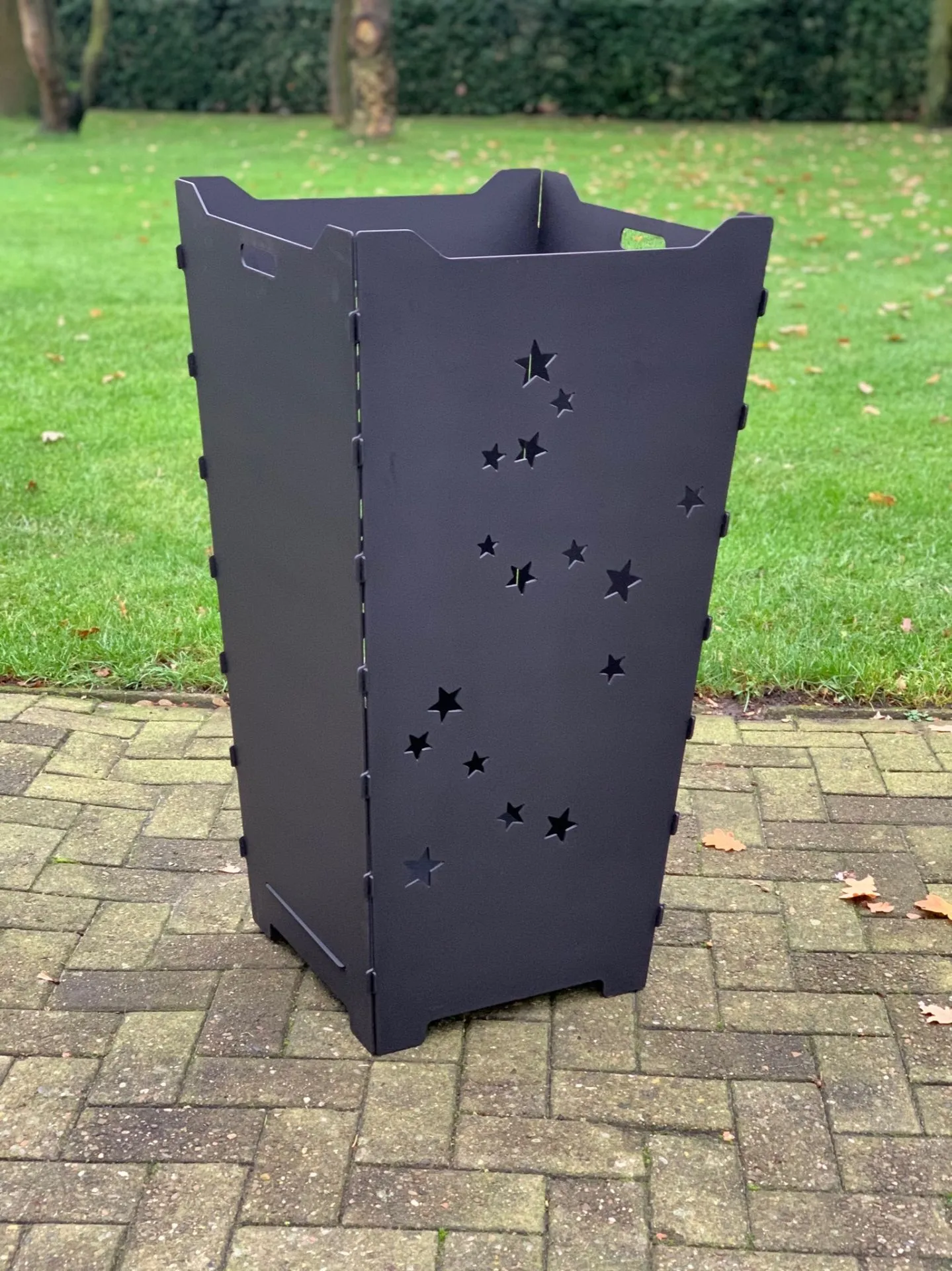 Feuerkorb-Feuertonne-Sternzeichen-Sternbild