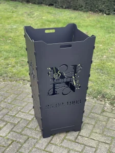 Feuerkorb-gross-Monogramm-Neumueller